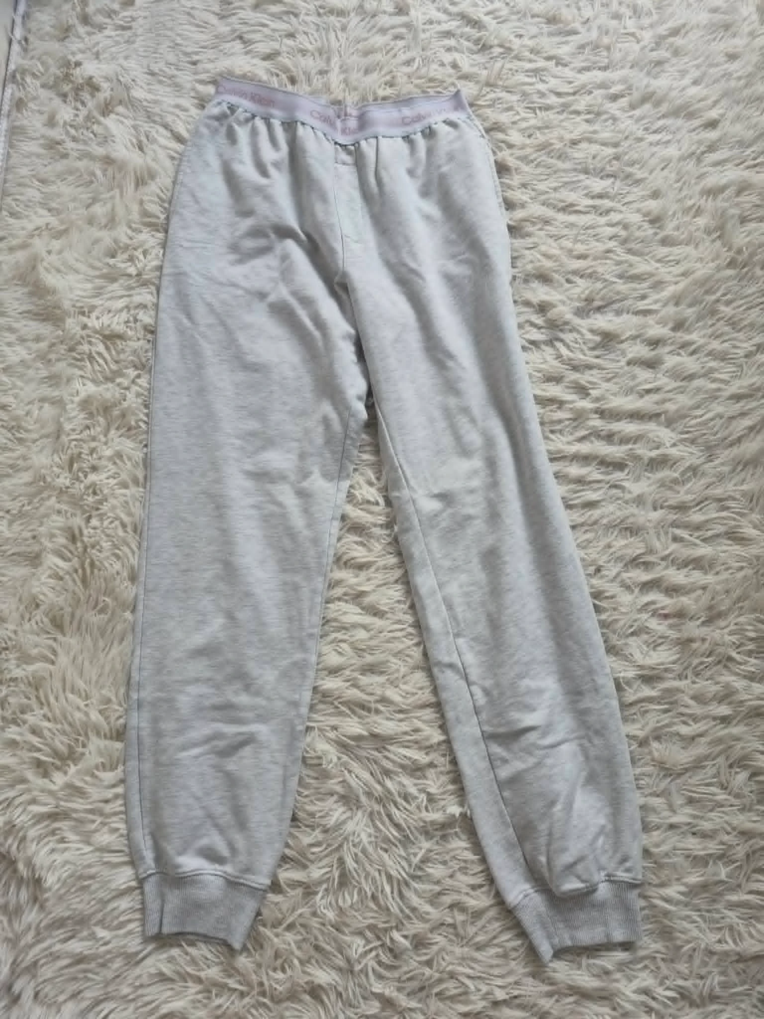 Bas de pyjama Calvin Klein gris - Taille XS (grand) - Très bon état